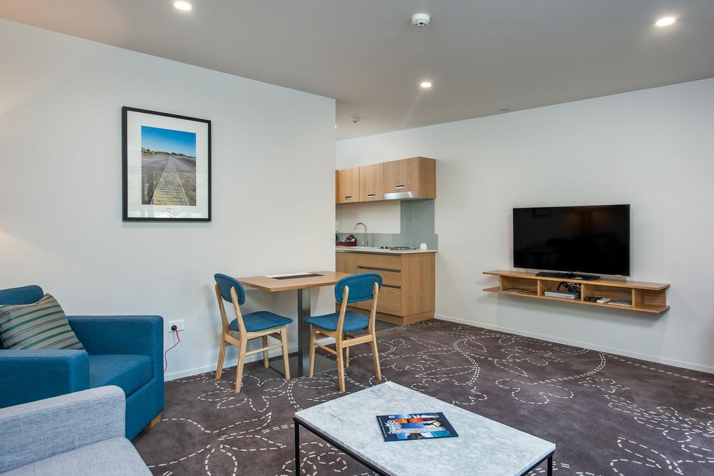 One88 On Commerce Whakatane Room photo
