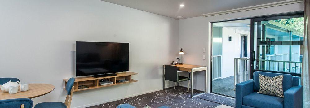 One88 On Commerce Whakatane Exterior photo A room at the hotel