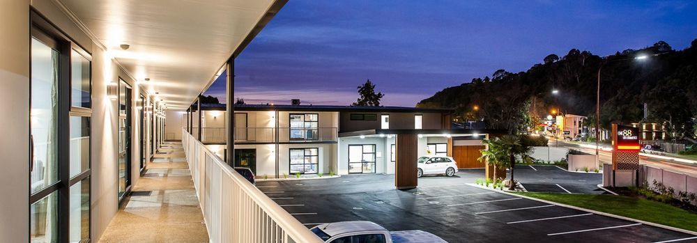 One88 On Commerce Whakatane Exterior photo The hotel at night